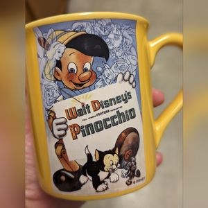 Disney Store Pinocchio yellow movie poster coffee tea mug